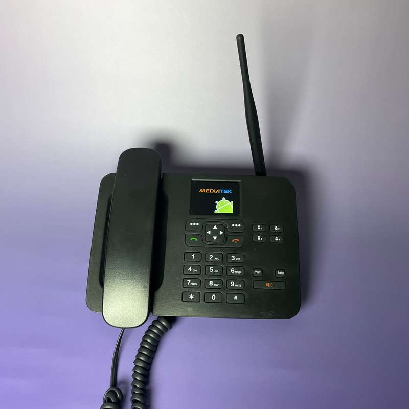 3G FLLA WiFi Sim Card Phone