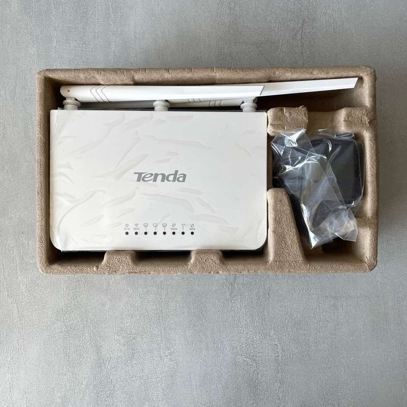 Tenda Wireless Router