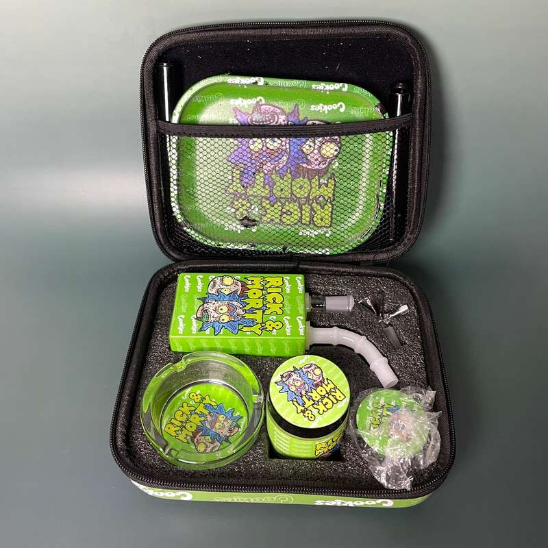 Rick and Morty Smoking Gift Set