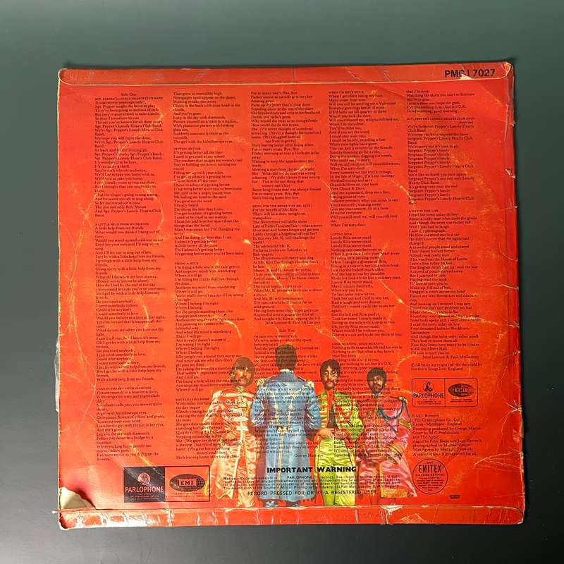 The Beatles - Sgt. Pepper's Lonely Hearts Club Band (Vinyl)