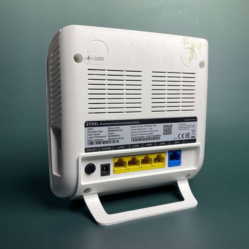 Zyxel EMG3525 Dual-Band Wireless Router
