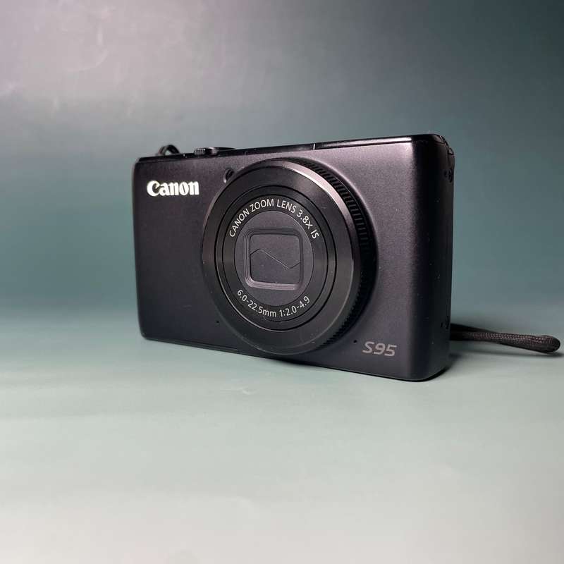 Canon Sureshot S95 Digicam