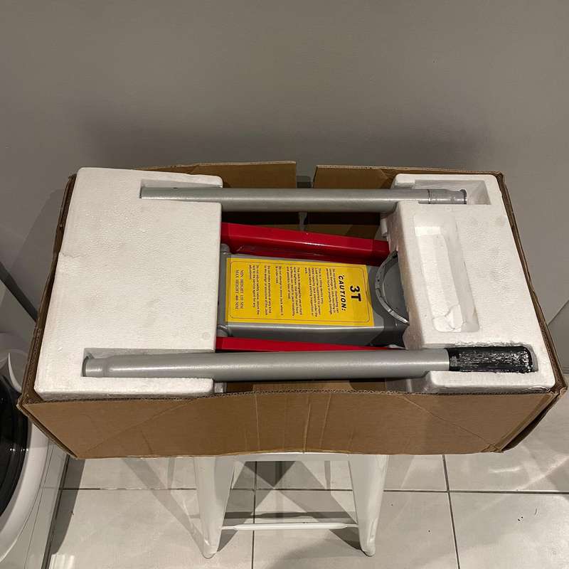 3 Ton Hydraulic Jack (Faulty)