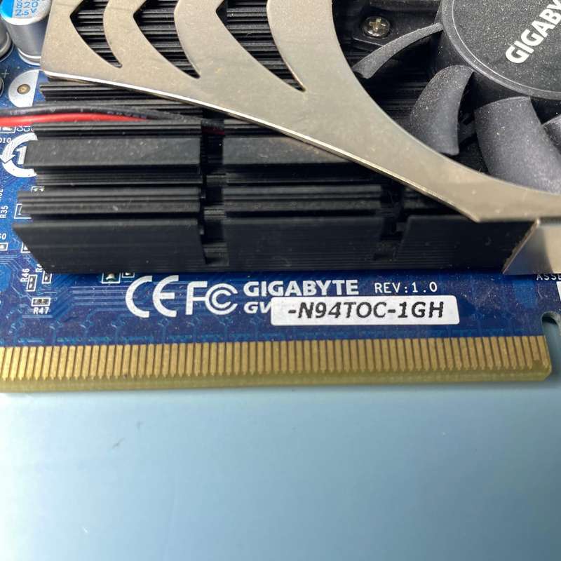 Gigabyte NVidia GT9400 GT 1GB Graphics card