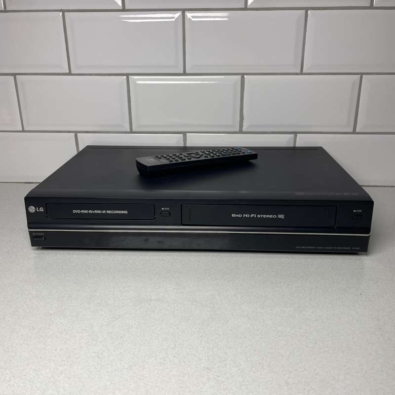 LG DVD + VHS Player with remote control (Please Read)