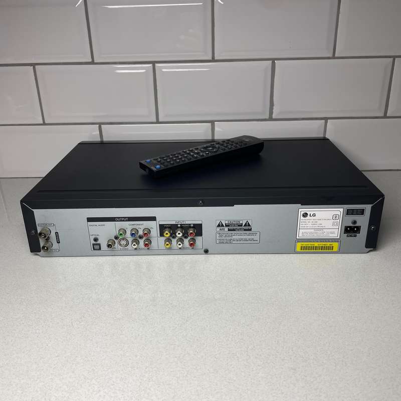 LG DVD + VHS Player with remote control (Please Read)