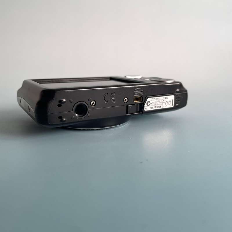 Fujifilm JX420 Digital Camera (No Charger)