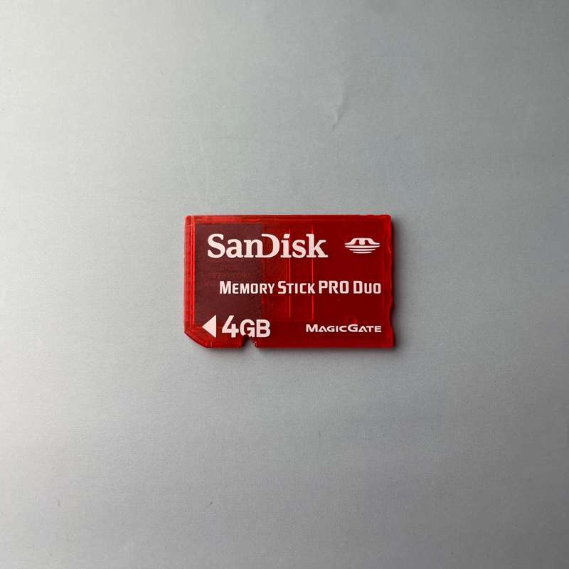SanDisk 4GB Memory Stick Pro Duo