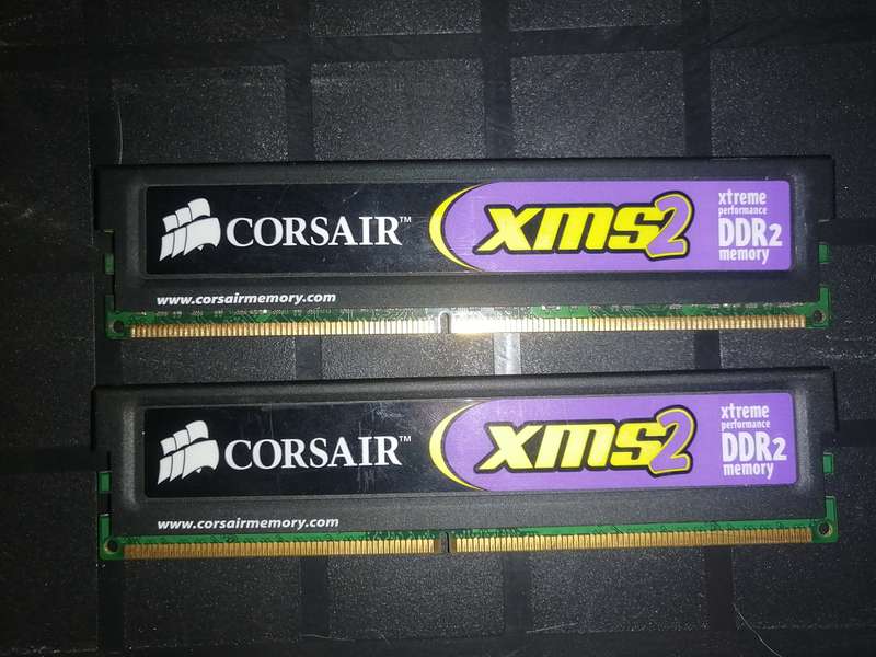 2 x 1GB Corsair XMS2 DDR2 Gaming Ram