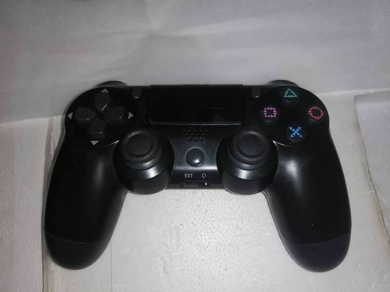 PlayStation 4 Doubleshock Wireless Controller
