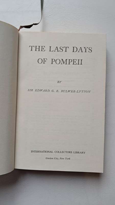 The Last Days of Pompeii by Edward Bulwer-Lytton