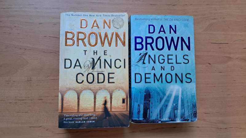 2 for 1: The Da Vinci Code and Angels and Demons by Dan Brown