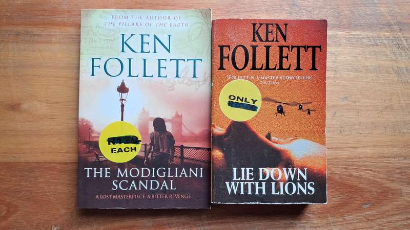 Ken Follett 2-book Bundle: The Modigliani Scandal + Lie Down with Lions