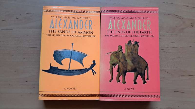 Alexander: The Sands of Ammon + The Ends of the Earth by Valerio Massimo Manfredi