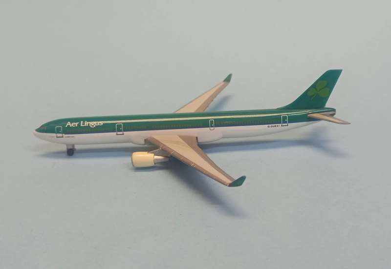 Airbus A330-300 Aer Lingus - 1/500 Scale (Sky 500)(0848AL)(PW1011)