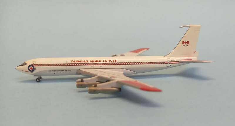 Boeing 707-320C Canadian Air Force - 1/400 Scale (AeroClassics)(AC13704)(TAS4622)