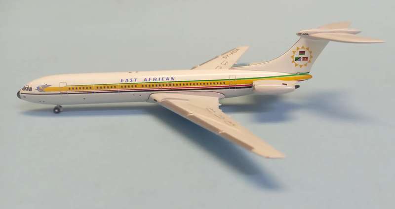Vickers Super VC-10 East African Airways - 1/400 Scale (Aero Classics)(AC5YADA)(TAS4433)