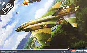 F-4C Phantom Vietnam War - 1/48 Scale (Academy 12294)