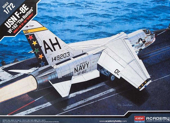 LTV F-8E Crusader - 1/72 Scale (Academy 12521)