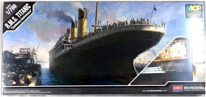 RMS Titanic - 1/700 Scale (Academy)(ACAD14214)