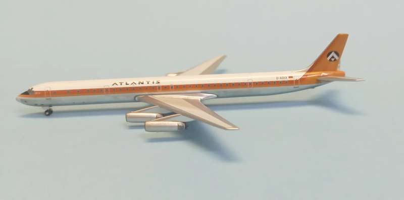 Douglas DC-8-63 Atlantis - 1/400 Scale (AeroClassics)(ACDADIX)(TAS4462)