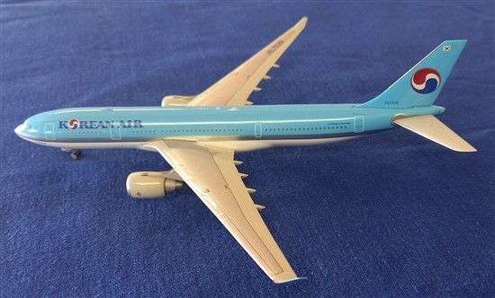 Airbus A330-200 Korean Air - 1/400 Scale (AeroClassics)(ACHL7539)