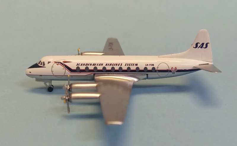 Vickers Viscount 700 Scandinavian Airways System - 1/400 Scale (Aero Classics)(ACLNFOM)(TAS4537)