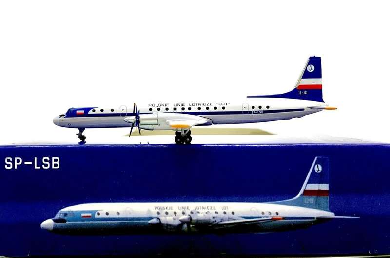 Ilyushin IL-18 LOT - 1/400 Scale (AeroClassics)(ACSPLSB)(TAS4094)
