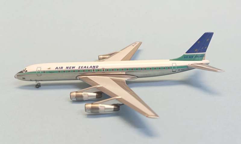 Douglas DC-8-50 Air New Zealand - 1/400 Scale (ACZKNZC)(TAS4464)(AeroClassics)