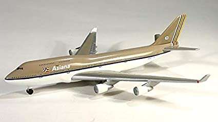 Boeing 747-400 Asiana Airlines - 1/500 Scale (Herpa)(HW500661)(PW0072)