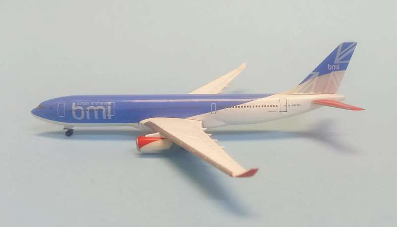 Airbus 340-200 bmi British Midland - 1/500 (Herpa)(HW508490)(PW0049)