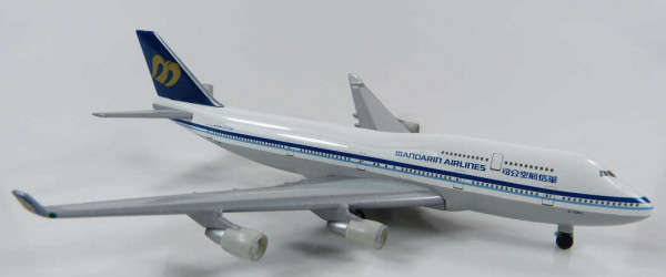 Boeing 747-400 Mandarin Airlines - 1/500 Scale (Herpa)(HW511261)(PW0011)