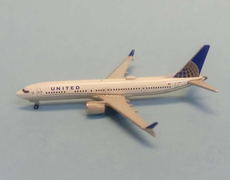Boeing 737 Max9 - United Airlines - 1/500 Scale (Herpa)(HW533416)(PW0031)