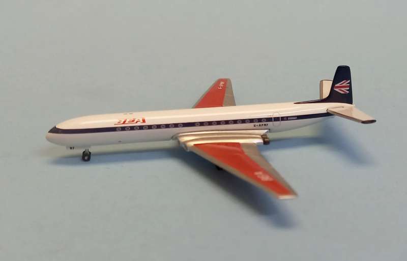 Comet BEA Airtours - 1/400 (Inflight 500)(IF5COM004)(TAS8025)