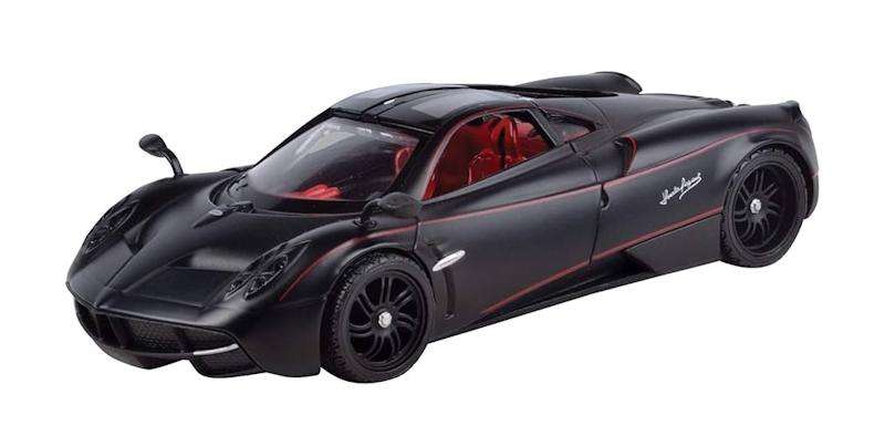 Pagani Huayra GT Racing Matt Black - 1/24 Scale  (Motormax MOT79502)