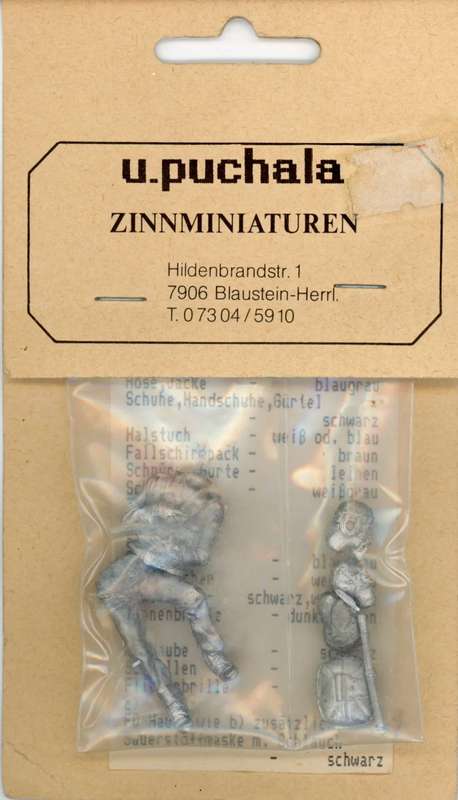 German Pilot Seated - 54mm (U Puchala)(P12)(AN1017)