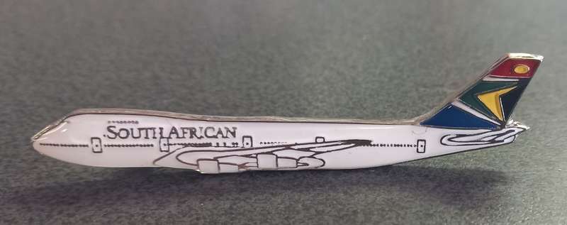 Boeing 747-200 South African Airways Metal Lapel Pin (Current Livery) (PIN21)(TAS Pins)