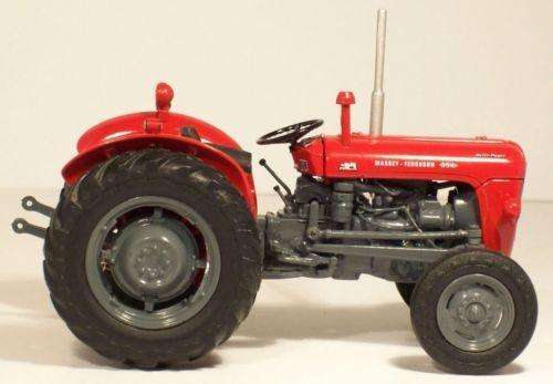 Massey Ferguson Red 34X - 1/32 Scale (UH2701)