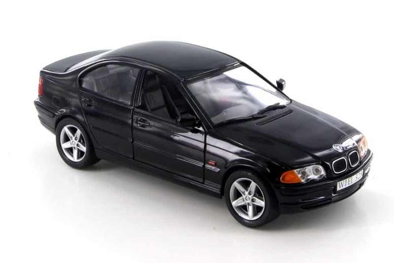 BMW 328I 1998 (Black) (E46) - 1/18 Scale (Welly WEL19833BK)