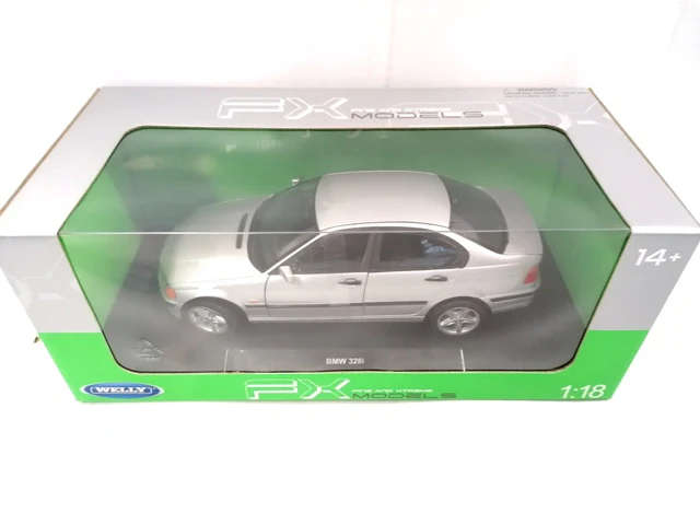 BMW 328I (Silver) 1998 (E46) - 1/18 Scale (Welly WEL19833S)