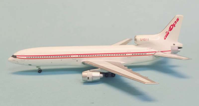 Lockheed L-1011 Air Ops - 1/400 Scale (Aviation 400)(AV4112011)(TAS4380)