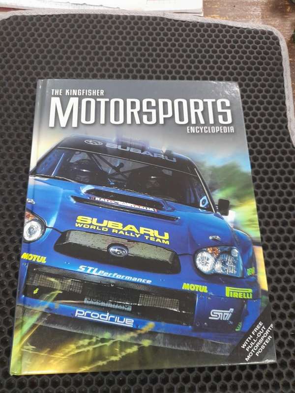 The Kingfisher Motorsports Encyclopedia (0753413825)(9780753413821)