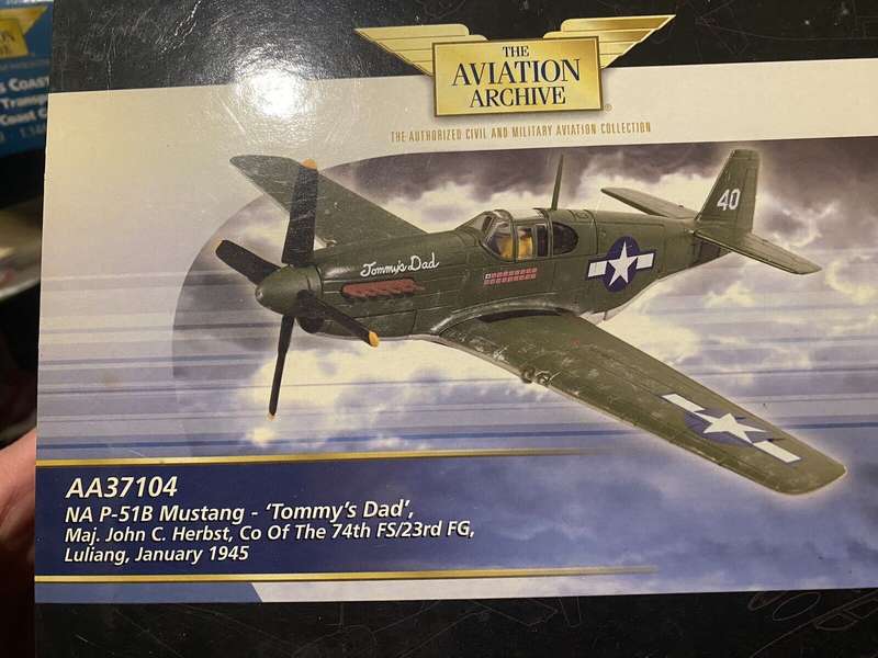 North American P-51B Mustang USAAF - 1/72 Scale (Corgi)(AA37104)(
