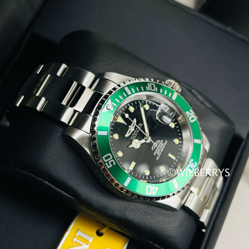 Invicta Sea Urchin Black Dial Silver/Green 200m Dive 40mm Watch