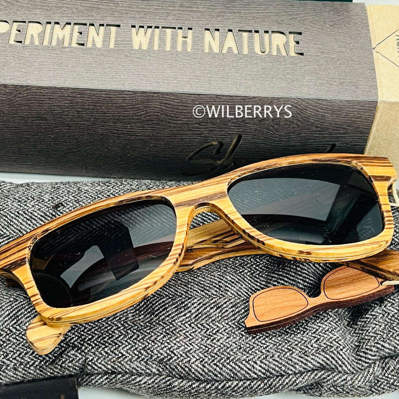 SCHWOOD Mens CANBY Striated Oak Premium Luxury Carbon Infused Grey Lens Sunglasses