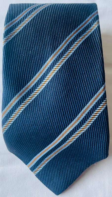 ORIGINAL HUGO BOSS MENS TIE, NAVY WITH GOLD AND LIGHT BLUE DIAGONAL STRIPES, MADE IN ITALY!