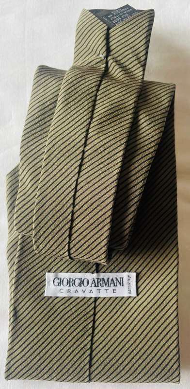 ORIGINAL GIORGIO ARMANI MENS PURE SILK TIE, GREEN WITH BLACK DIAGONAL STRIPES, MADE IN ITALY
