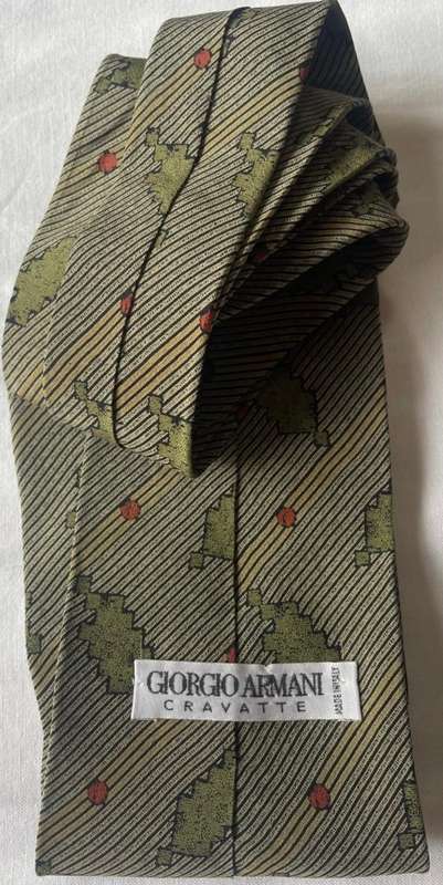 ORIGINAL GIORGIO ARMANI MENS PURE SILK HANDMADE TIE, GREEN WITH BLOCK DESIGN AND DIAGONAL STRIPES