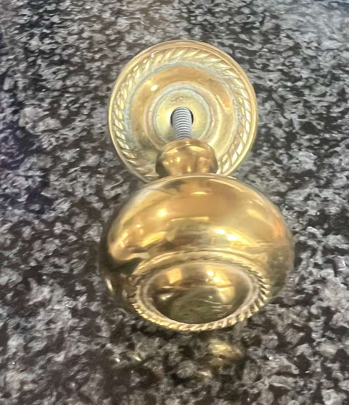 5 BRASS ART DECO DOOR KNOBS