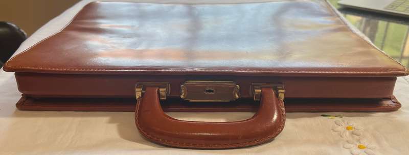 DESIGNER VINTAGE GOLDPFEIL BROWN LEATHER BRIEFCASE WITH WORKING LOCK MECHANISM MADE IN GERMANY